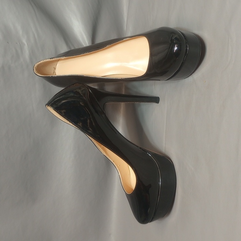 Women's 5 1/2 in high heel platform shoes black size 12